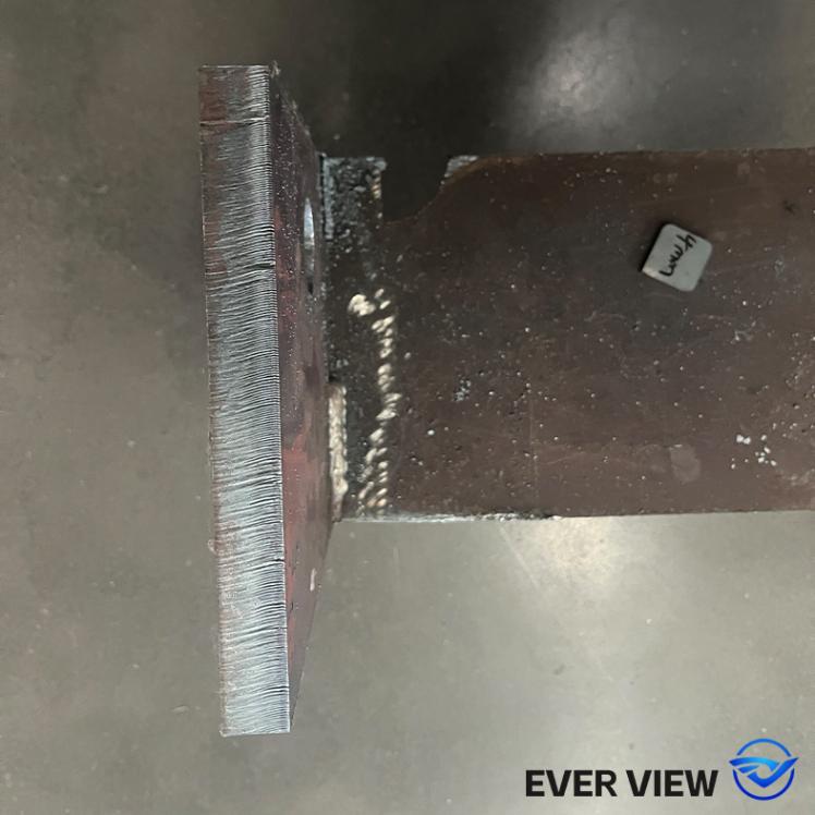 Laserové rezacie stroje pomáhajú pri spracovaní stavebných oceľových konštrukcií; EVER VIEW dosahuje efektívne a presné rezanie hrubých materiálov.